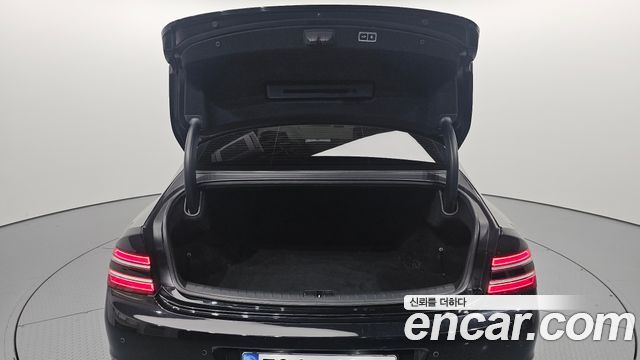 Genesis G80 2022 — photo 18