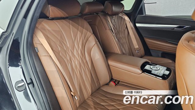 Genesis G80 2022 — photo 19
