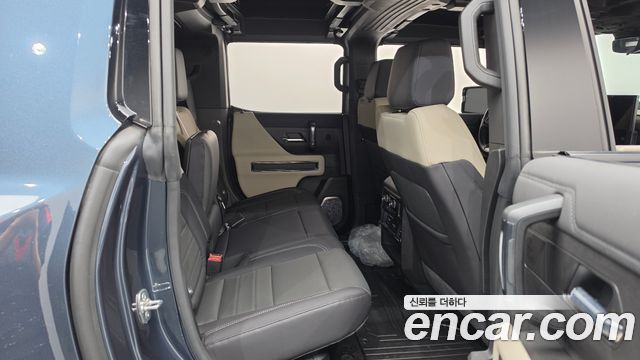 GMC Hummer EV 2026 — photo 18