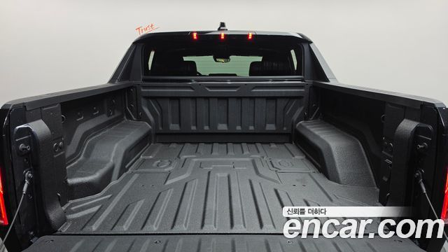GMC Hummer EV 2026 — photo 21