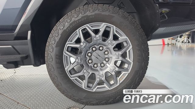 GMC Hummer EV 2026 — photo 7