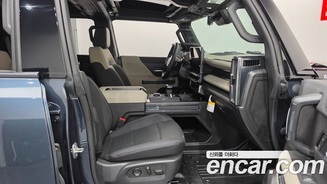 GMC Hummer EV 2026 — photo 16