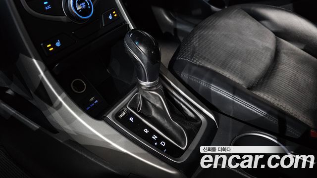 Hyundai AVANTE 2014 — photo 9