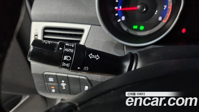 Hyundai AVANTE 2014 — photo 13