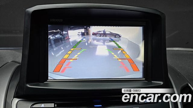 Hyundai AVANTE 2014 — photo 16
