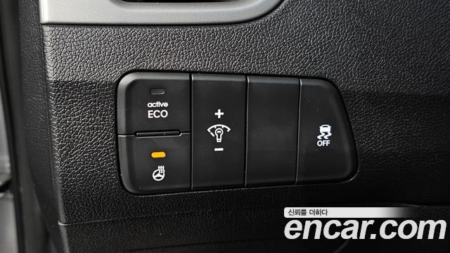 Hyundai AVANTE 2014 — photo 18
