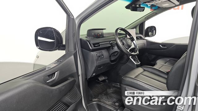 Hyundai Staria 2022 — photo 13