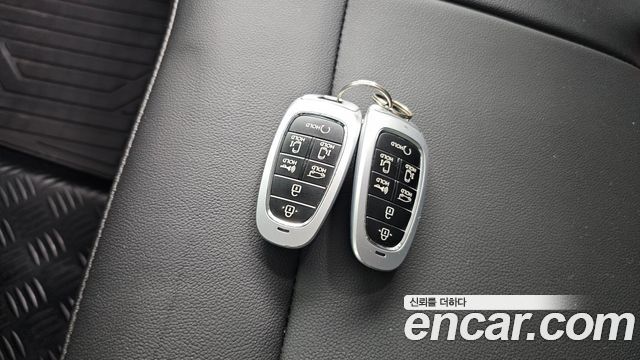 Hyundai Staria 2022 — photo 22