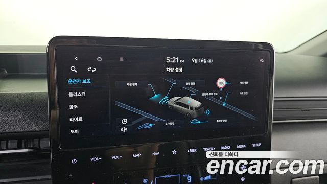 Hyundai Staria 2022 — photo 31
