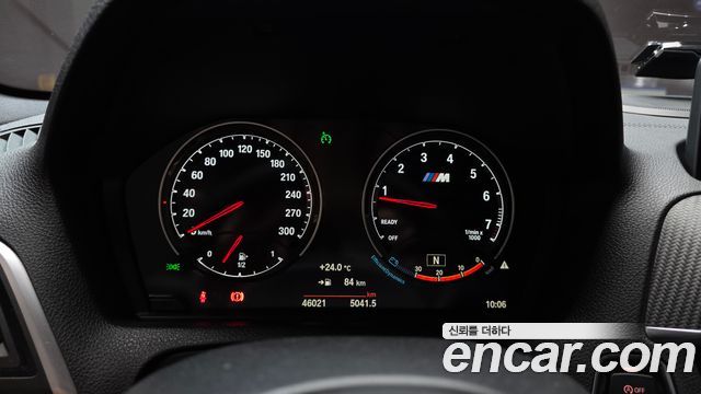 BMW M2 2018 — photo 11
