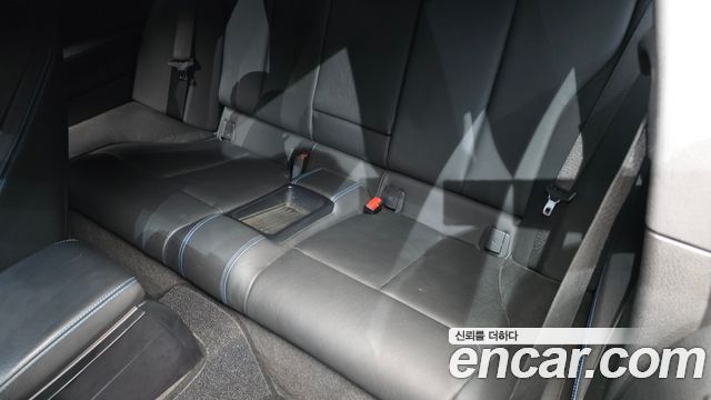 BMW M2 2018 — photo 17