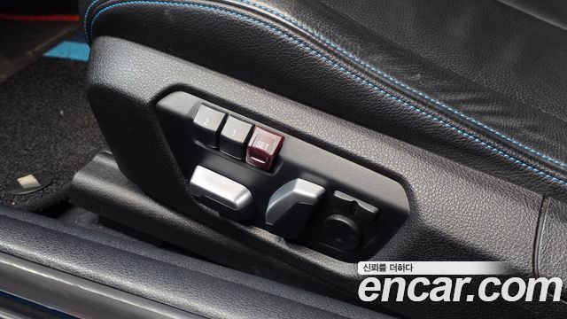 BMW M2 2018 — photo 23