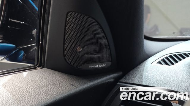 BMW M2 2018 — photo 24