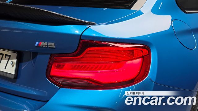 BMW M2 2018 — photo 9