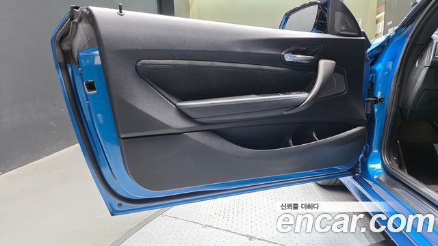 BMW M2 2018 — photo 14