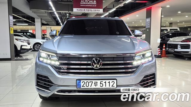 Volkswagen Touareg 2023 — photo 4
