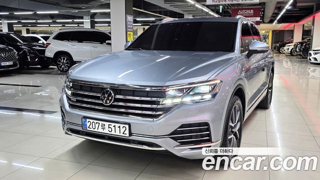 Volkswagen Touareg 2023 — photo 5