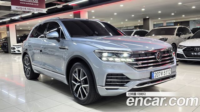 Volkswagen Touareg 2023 — photo 6