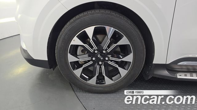 Kia Canival 2021 — photo 5