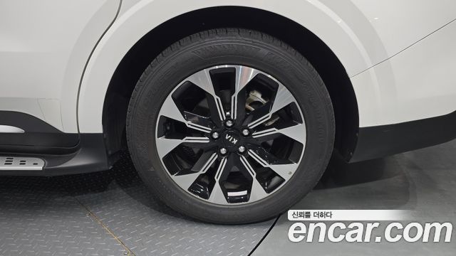 Kia Canival 2021 — photo 7