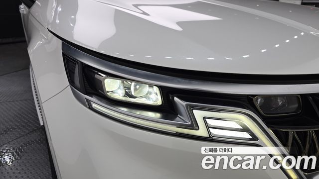 Kia Canival 2021 — photo 8