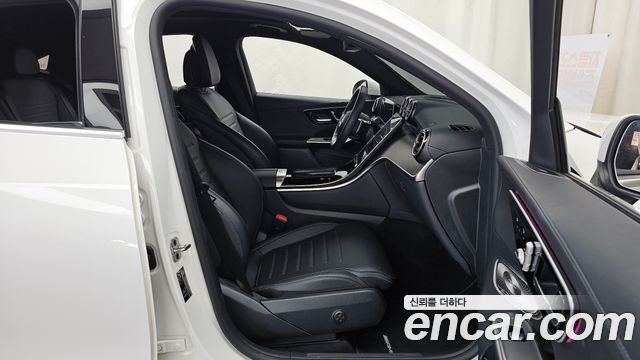 Mercedes-Benz GLC-Class 2024 — photo 17