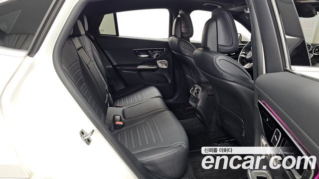 Mercedes-Benz GLC-Class 2024 — photo 18