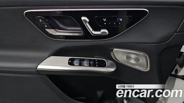 Mercedes-Benz GLC-Class 2024 — photo 30