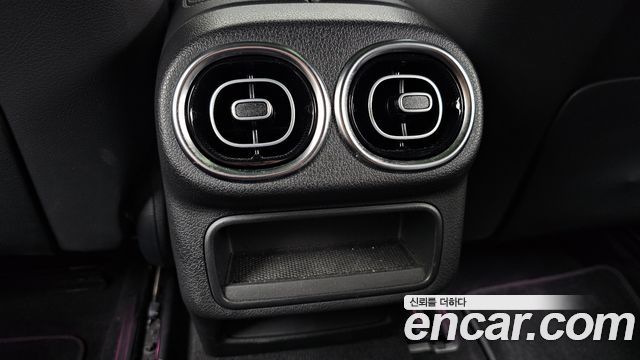 Mercedes-Benz GLC-Class 2024 — photo 34