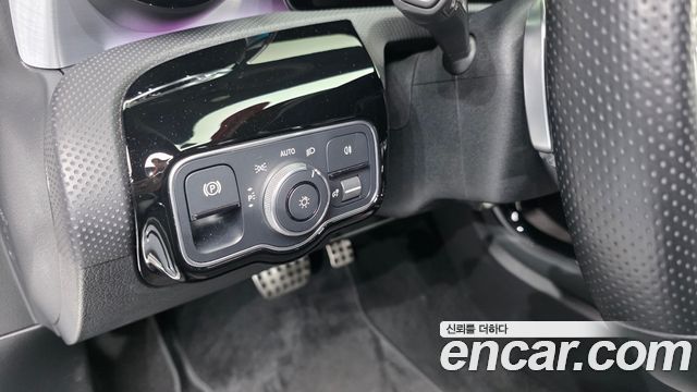Mercedes-Benz CLA-Class 2022 — photo 24
