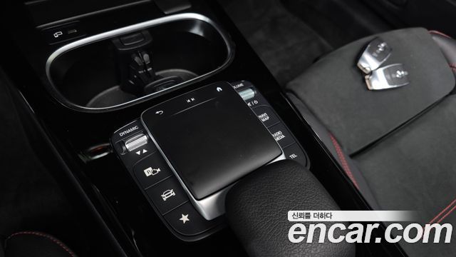 Mercedes-Benz CLA-Class 2022 — photo 26