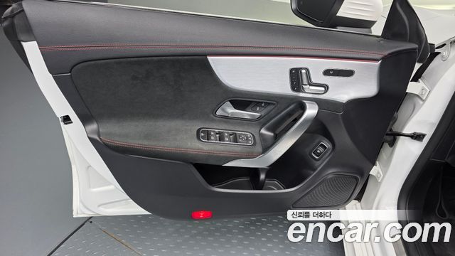 Mercedes-Benz CLA-Class 2022 — photo 14