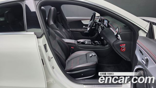 Mercedes-Benz CLA-Class 2022 — photo 16