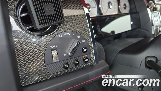 Rolls-Royce Ghost 2020 — photo 31