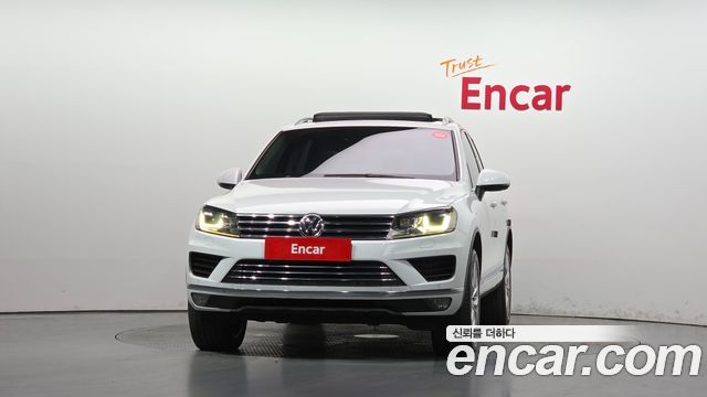 Volkswagen Touareg 2015 — photo 3