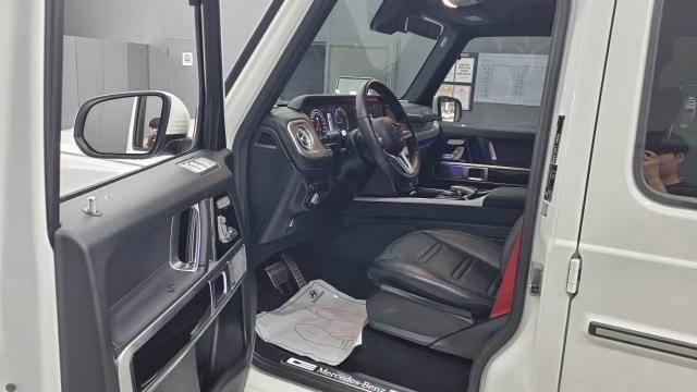 Mercedes-Benz G-Class 2024 — photo 12