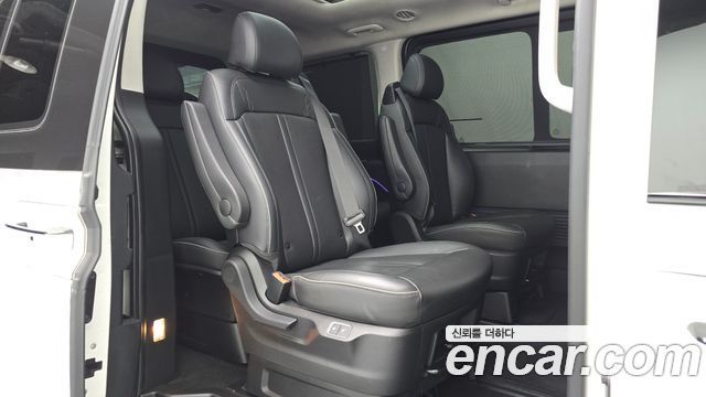 Hyundai Staria 2022 — photo 12