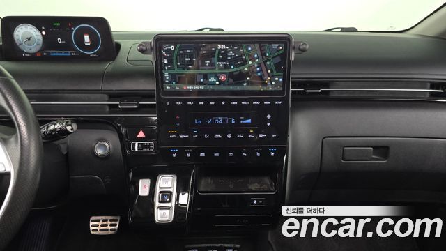 Hyundai Staria 2022 — photo 14