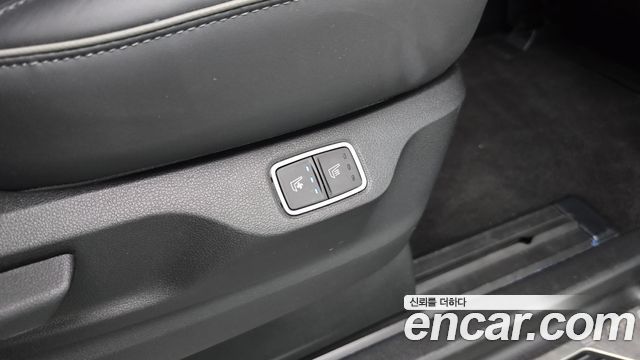 Hyundai Staria 2022 — photo 19