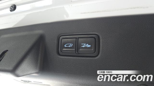 Hyundai Staria 2022 — photo 20