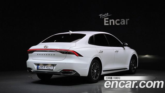 Hyundai Grandeur 2022 — photo 2