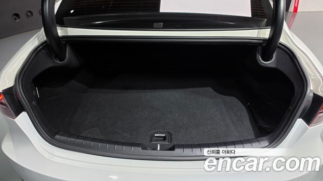 Hyundai Grandeur 2022 — photo 17