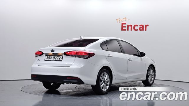 Kia K3 2017 — photo 2