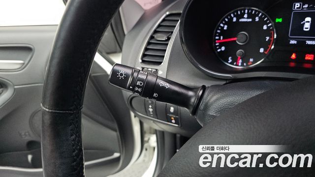 Kia K3 2017 — photo 17