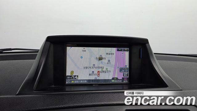 BMW 1-Series 2011 — photo 14