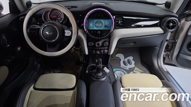 Mini Cooper 2022 — photo 10