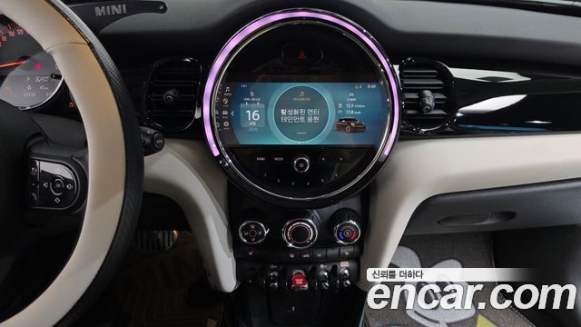 Mini Cooper 2022 — photo 21