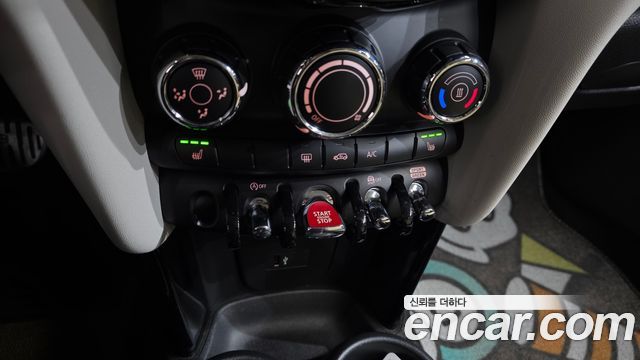 Mini Cooper 2022 — photo 24