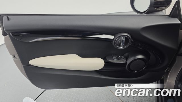 Mini Cooper 2022 — photo 14