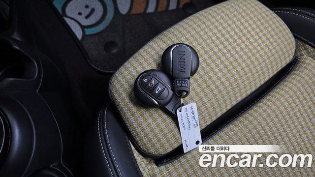 Mini Cooper 2022 — photo 30